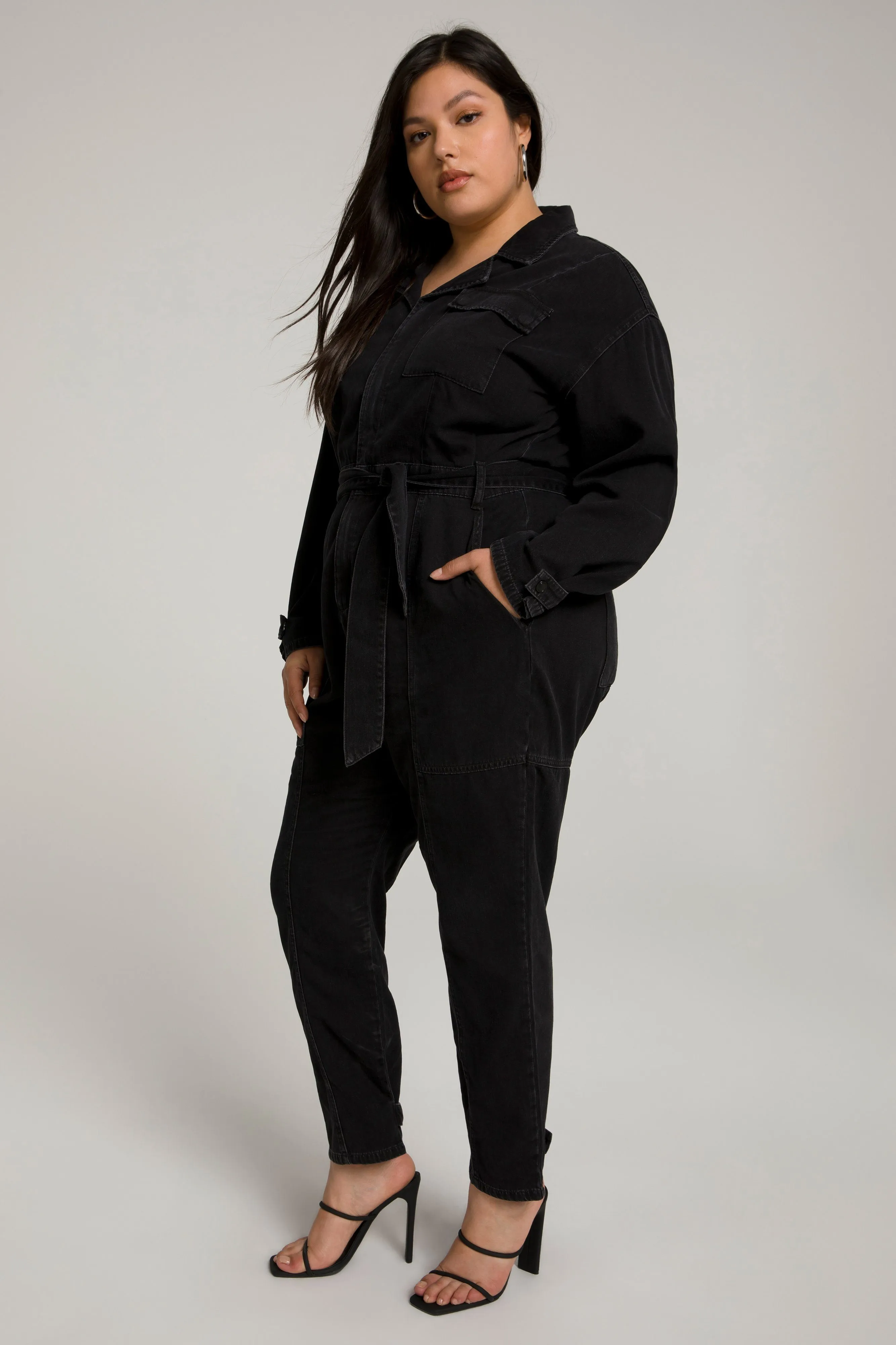 HOURGLASS JUMPSUIT | BLACK105